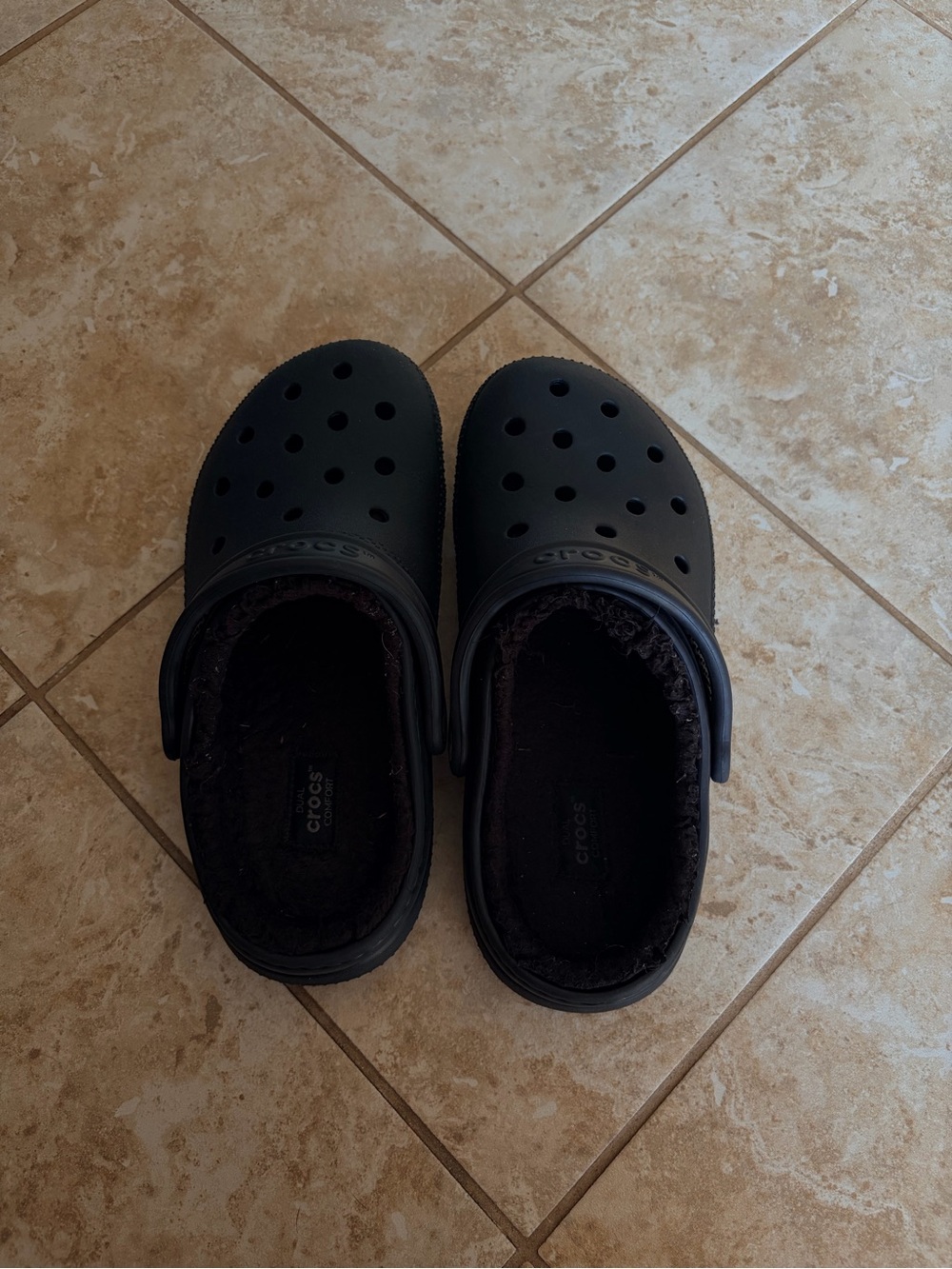 Crocs Fuzzy Classic Clog - Black - Picture 3 of 3